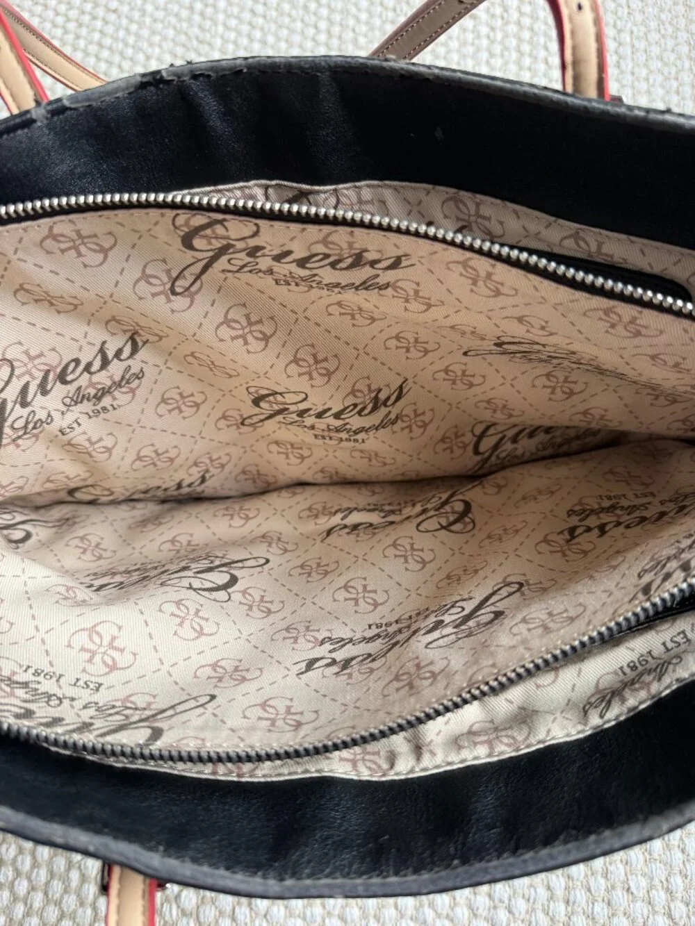 GUESS | Denim Y2K Logo Large Shoulder Tote Bag - Picture 14 of 15